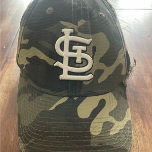 Camouflage St. Louis Cardinals distressed Baseball Cap with Logo